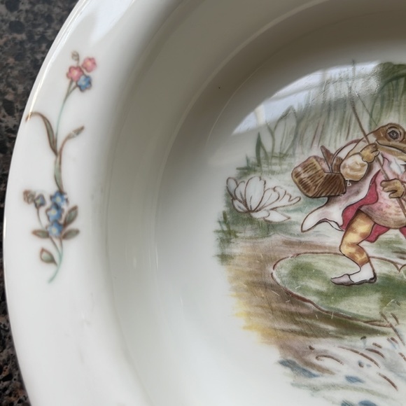 Vintage Weighted Royal Albert child’s bowl - Picture 5 of 5